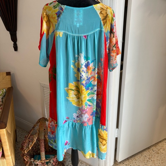 Johnny Was Red & Turquoise Floral Rayon Print Loose Shift Dress! Short Sleeve. M - Picture 6 of 12